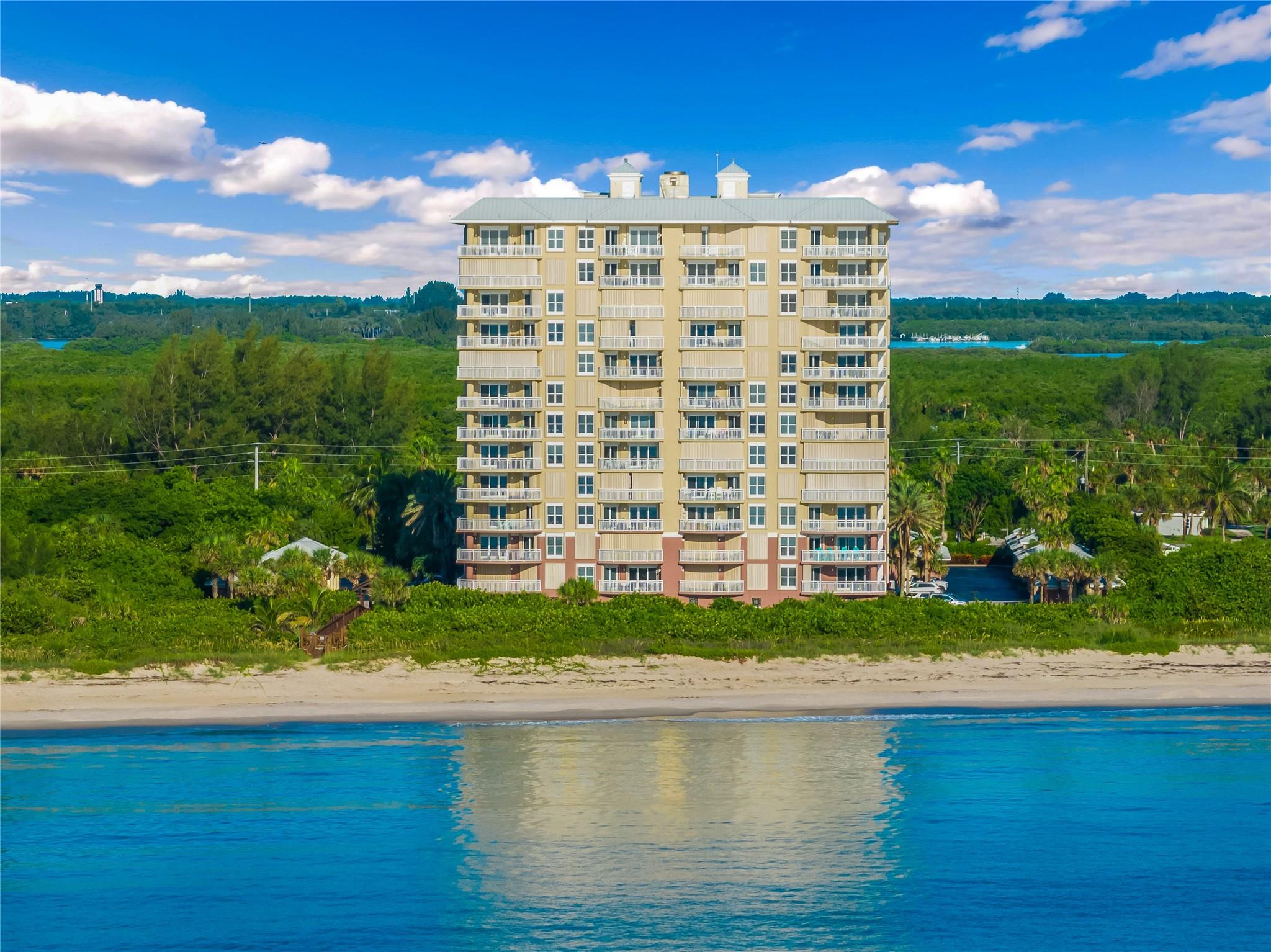 GRAND ISLE OF NORTH HUTCH - Residential