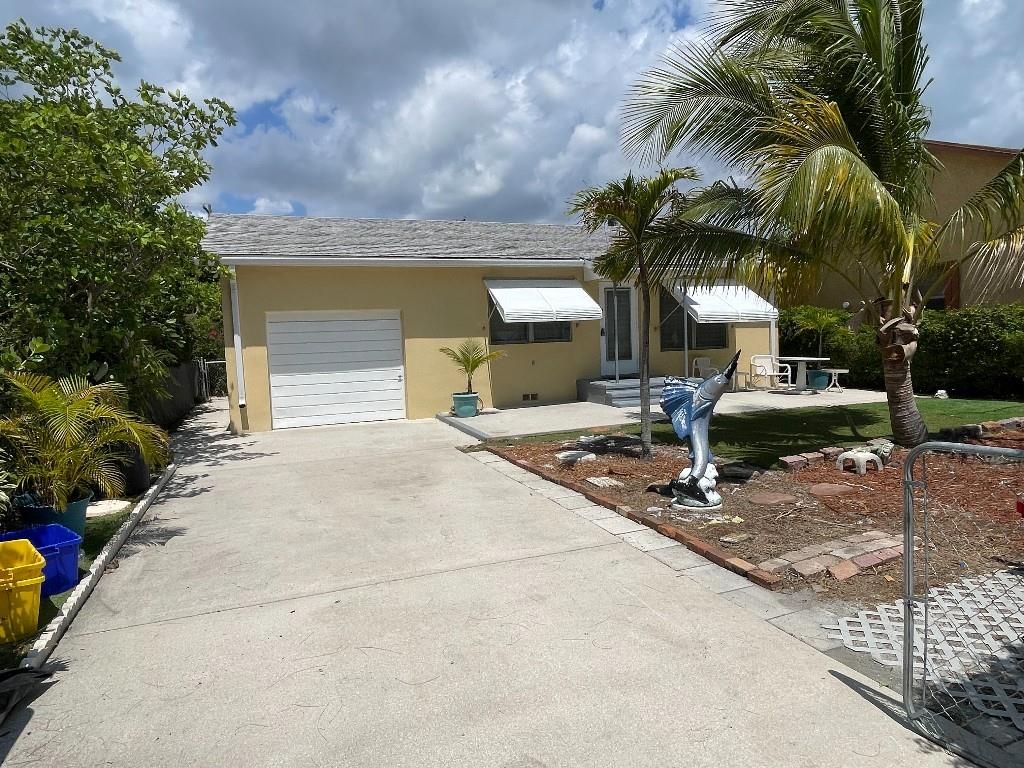 Photo of 723 N 4th Street, Lantana, FL 33462 (MLS # F10505509)