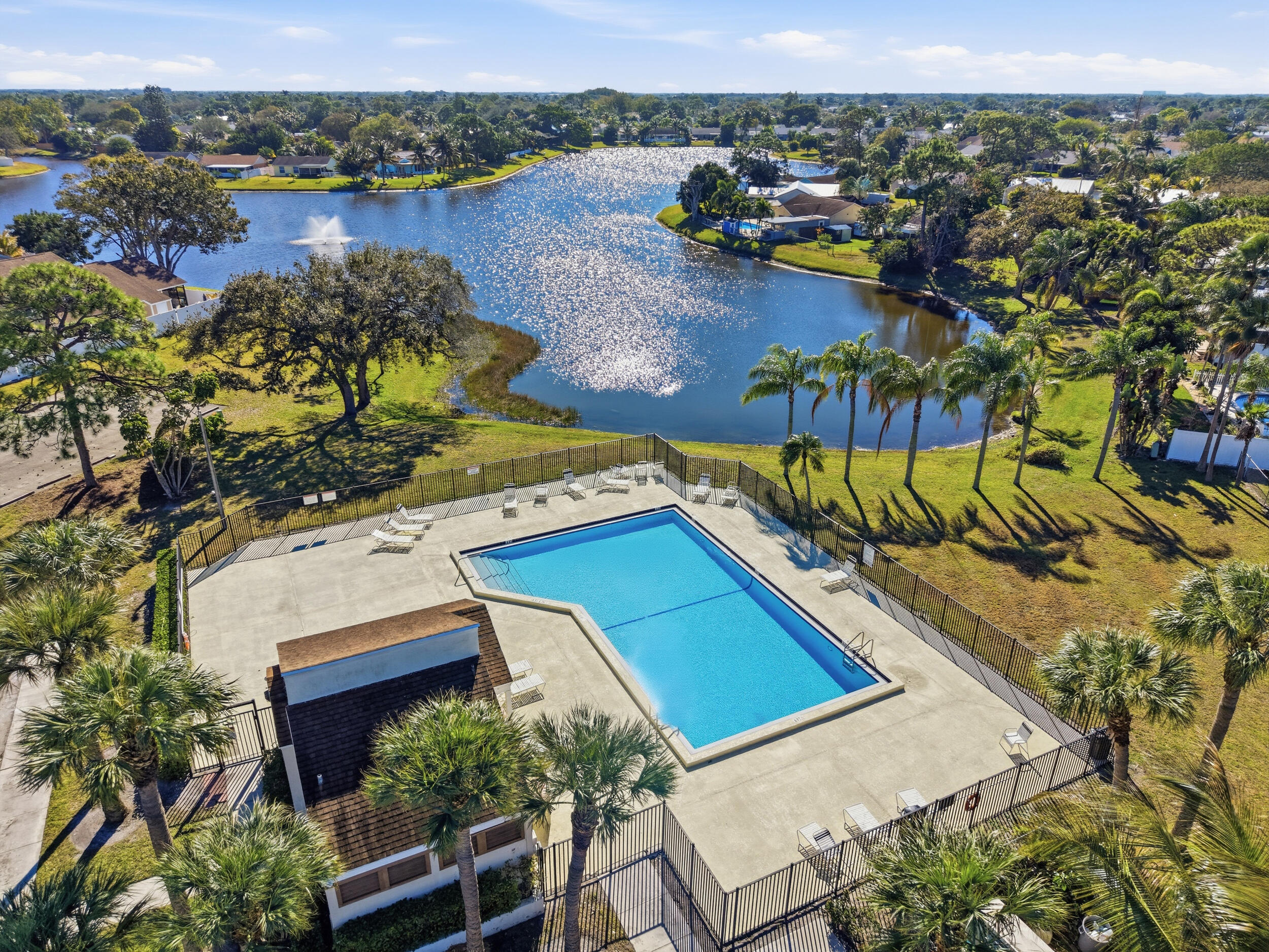 406 Lakewood Court 4a, Jupiter FL 33458