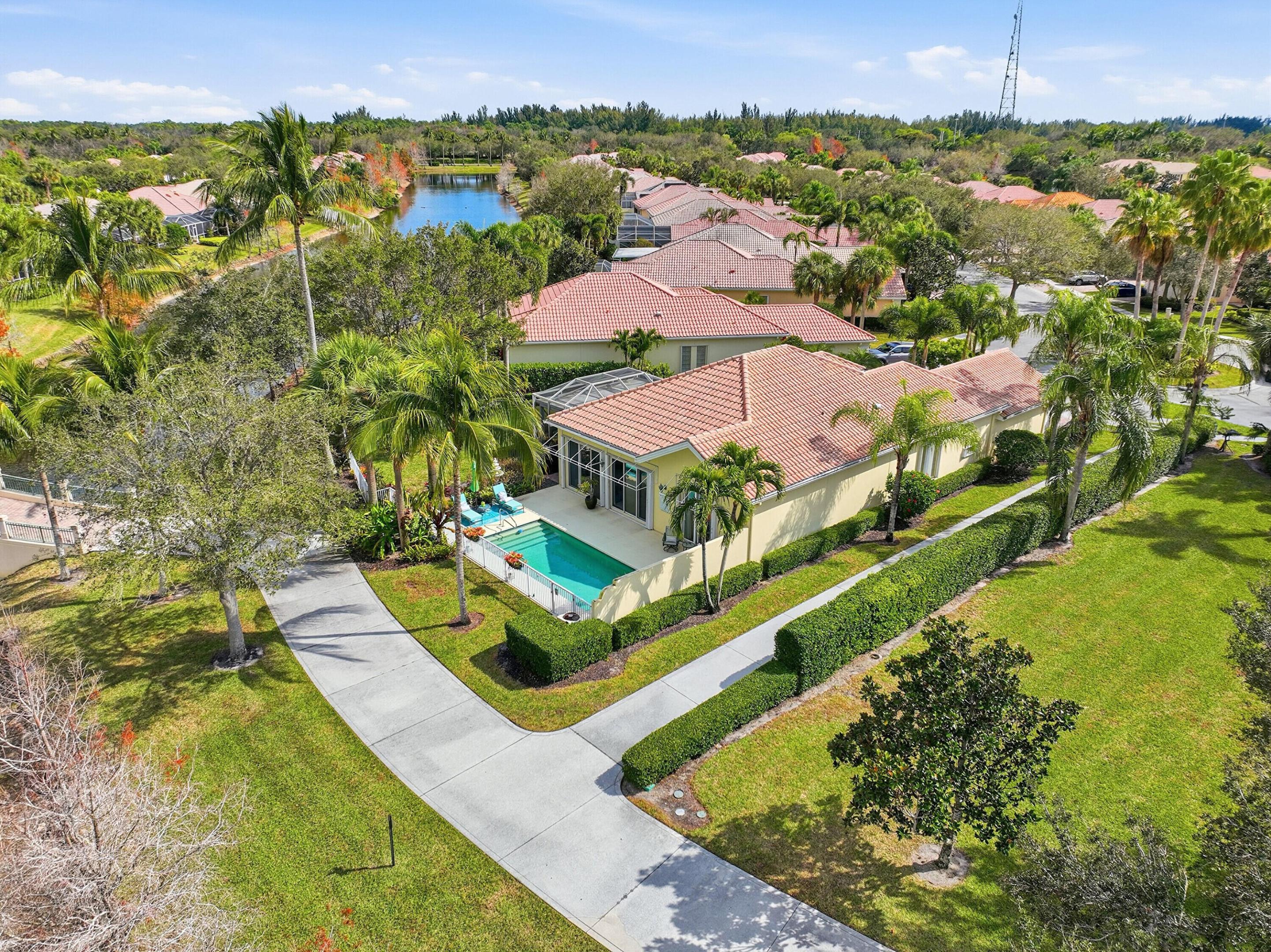 VILLAGEWALK OF WELLINGTON 4 - Residential