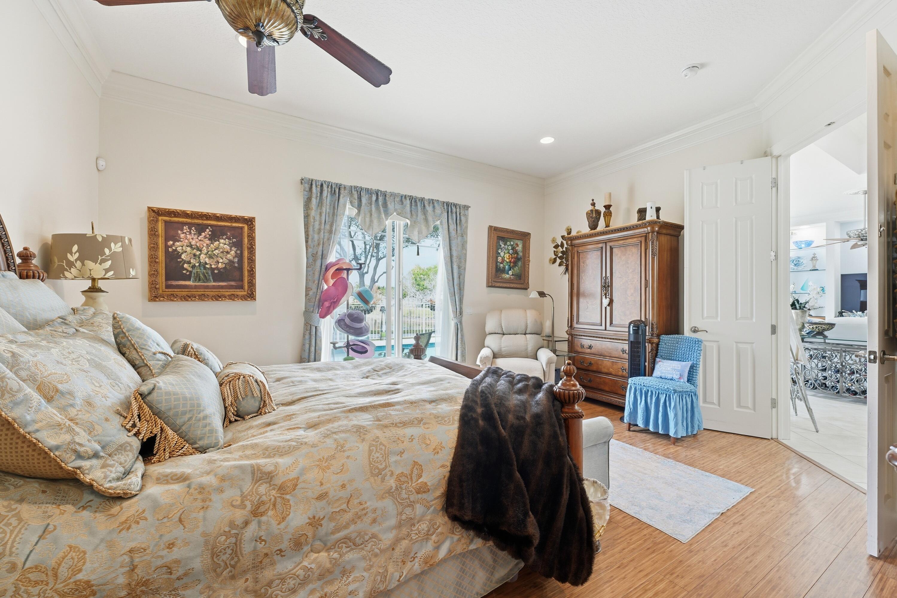 VILLAGEWALK OF WELLINGTON 4 - Residential