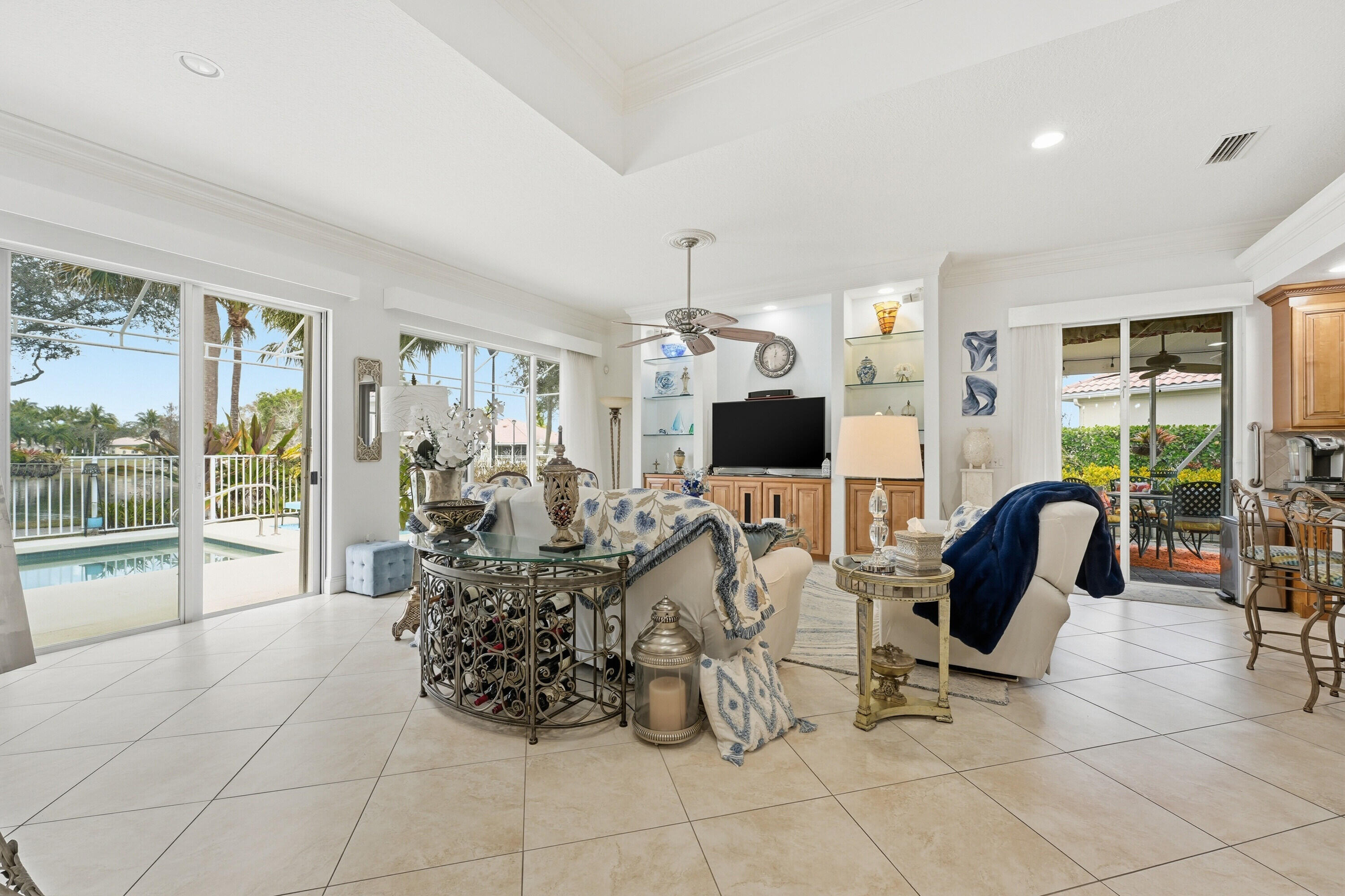 VILLAGEWALK OF WELLINGTON 4 - Residential