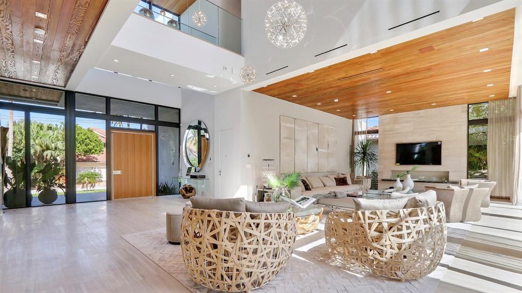 Riviera 6-17 B - Residential