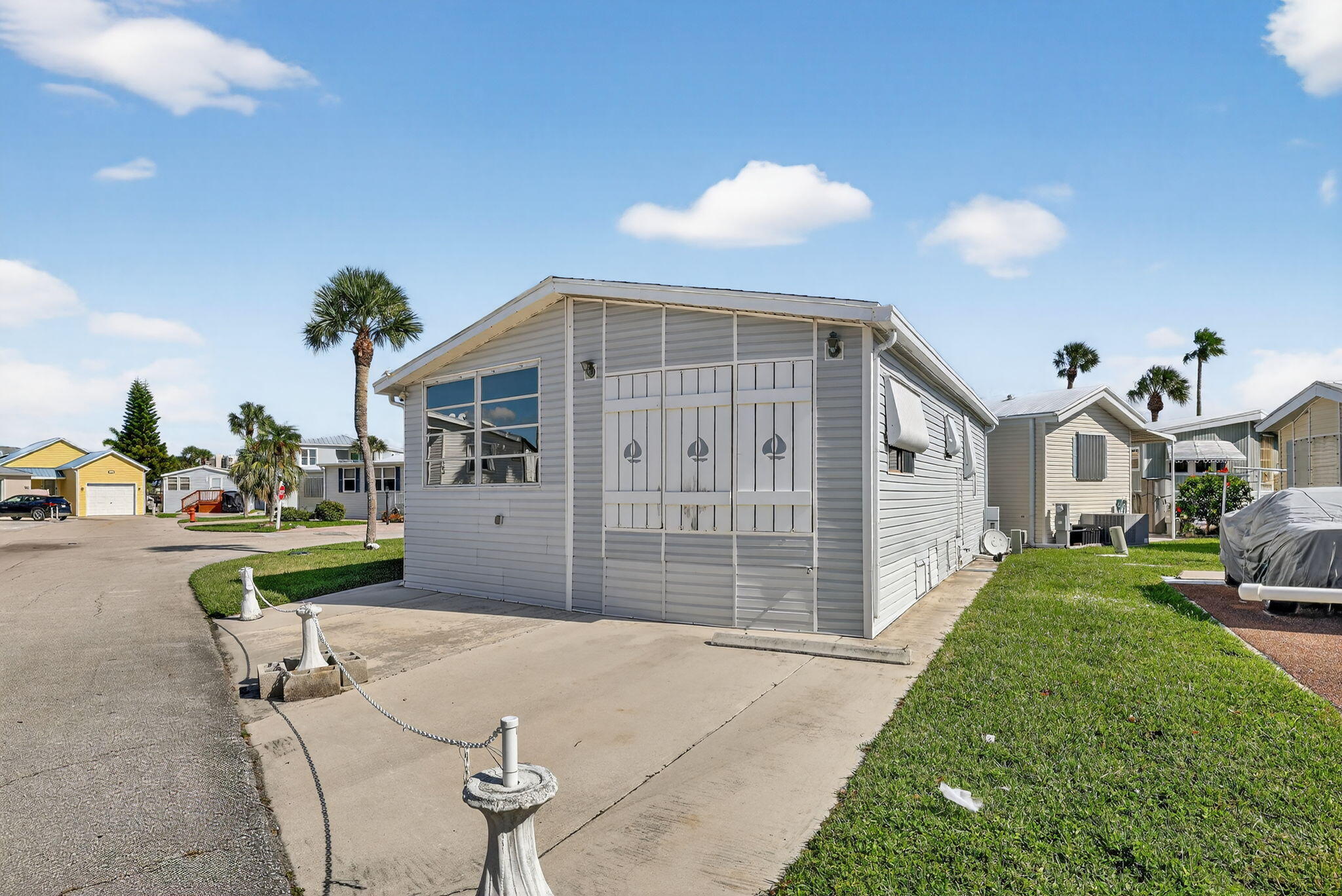 217 Nettles Boulevard