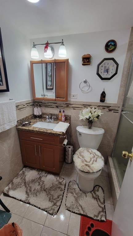 Royal Oaks Condo - Residential