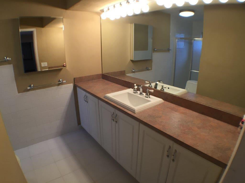 SUNRISE GOLF VILLAGE SEC - Residential Lease