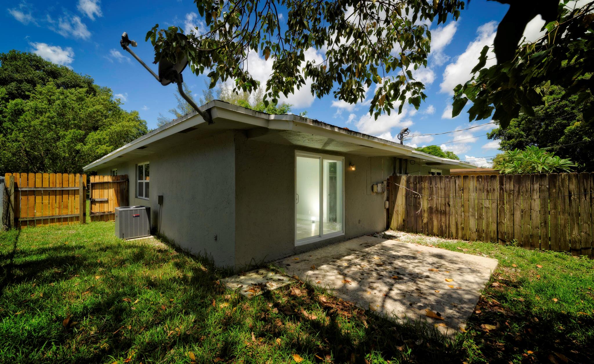 JACARANDA HEIGHTS - Residential Lease