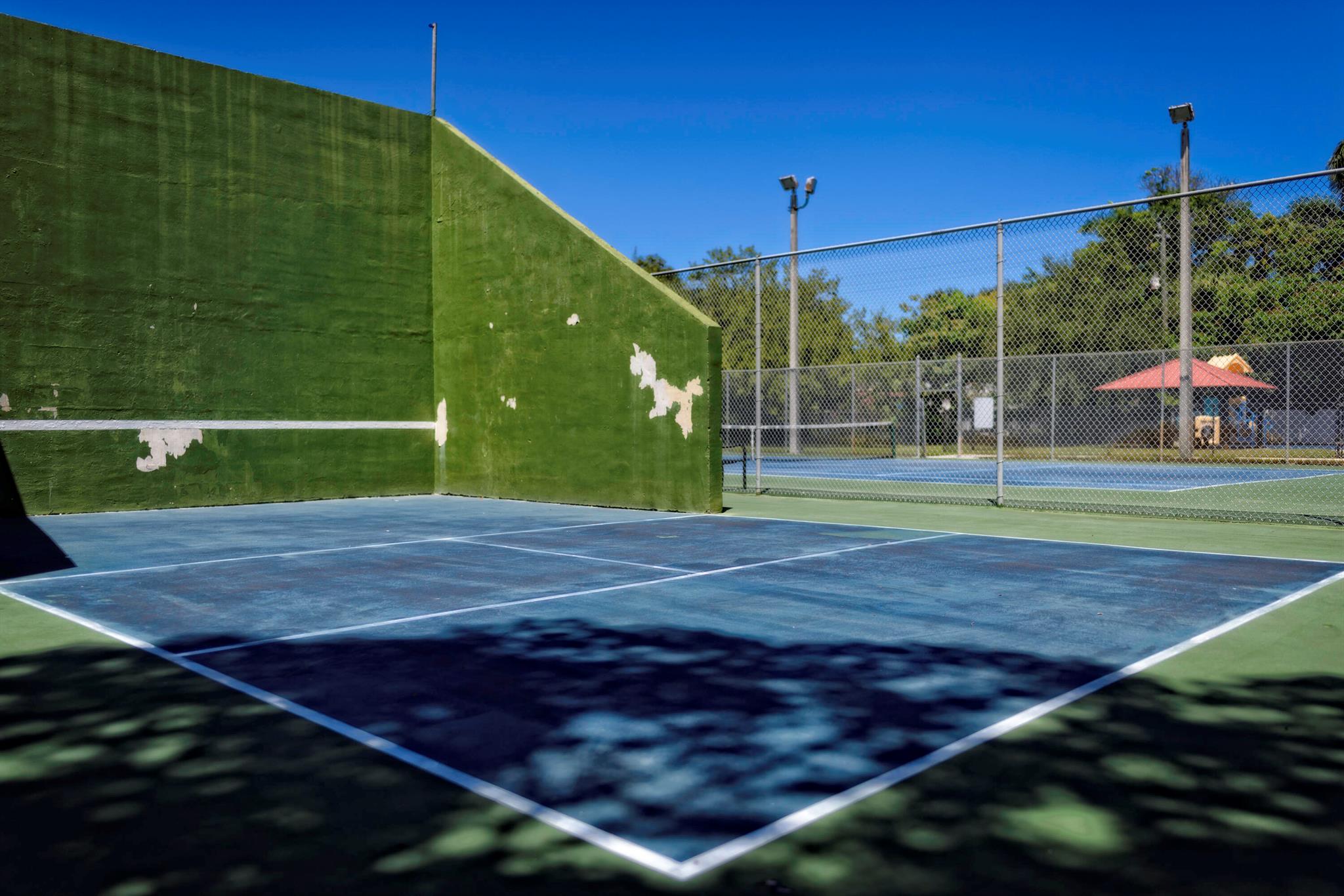 JACARANDA HEIGHTS - Residential Lease