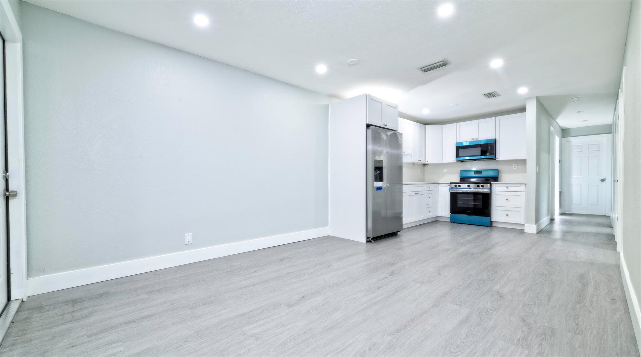 JACARANDA HEIGHTS - Residential Lease