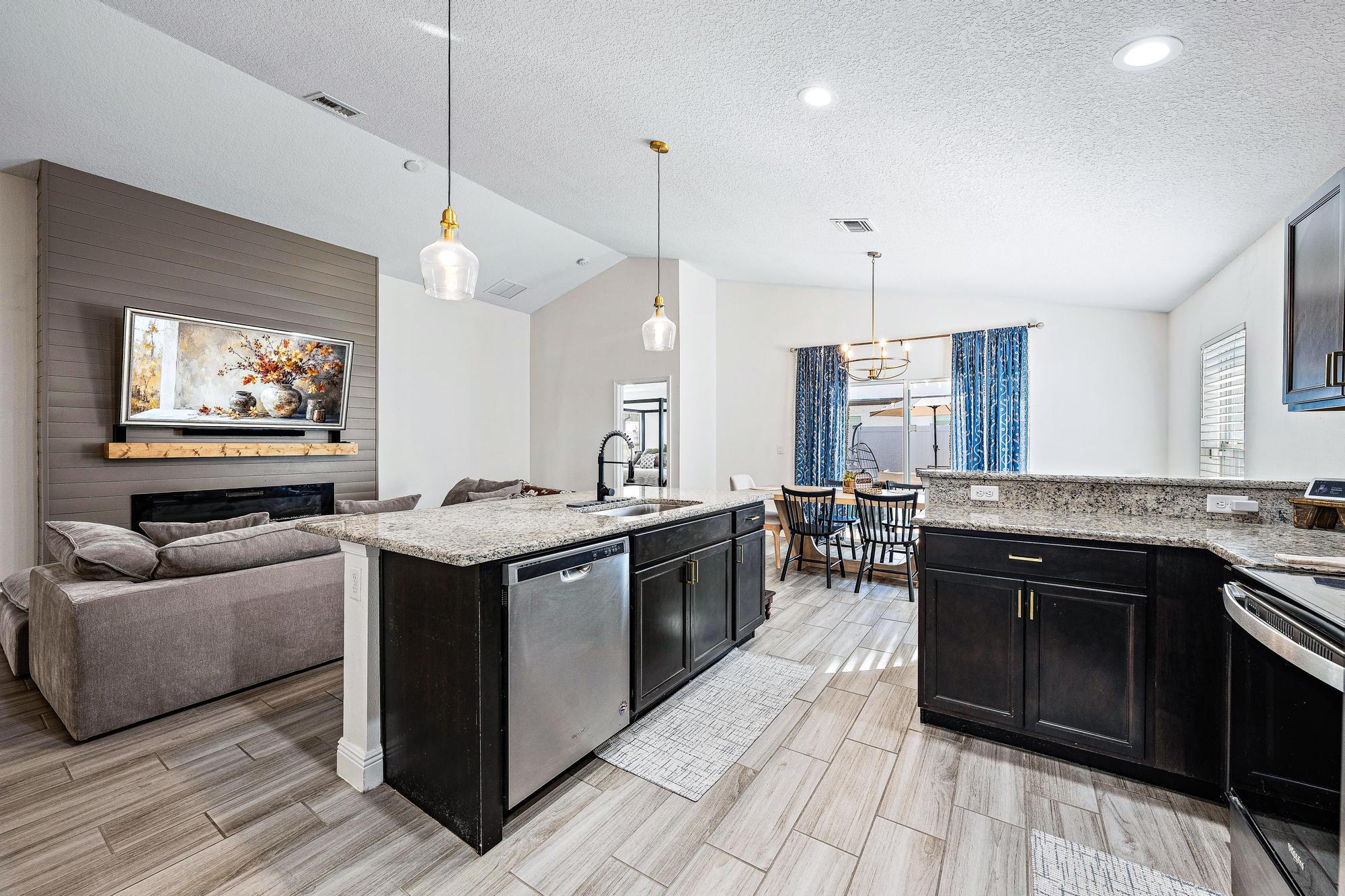312 PALM BREEZES Drive