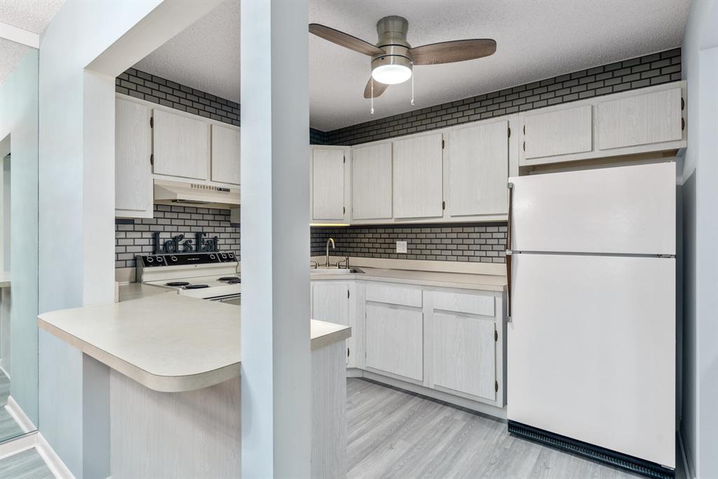 PINE RIDGE SOUTH IV CONDO - Residential