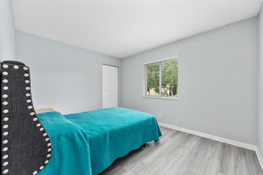 PINE RIDGE SOUTH IV CONDO - Residential