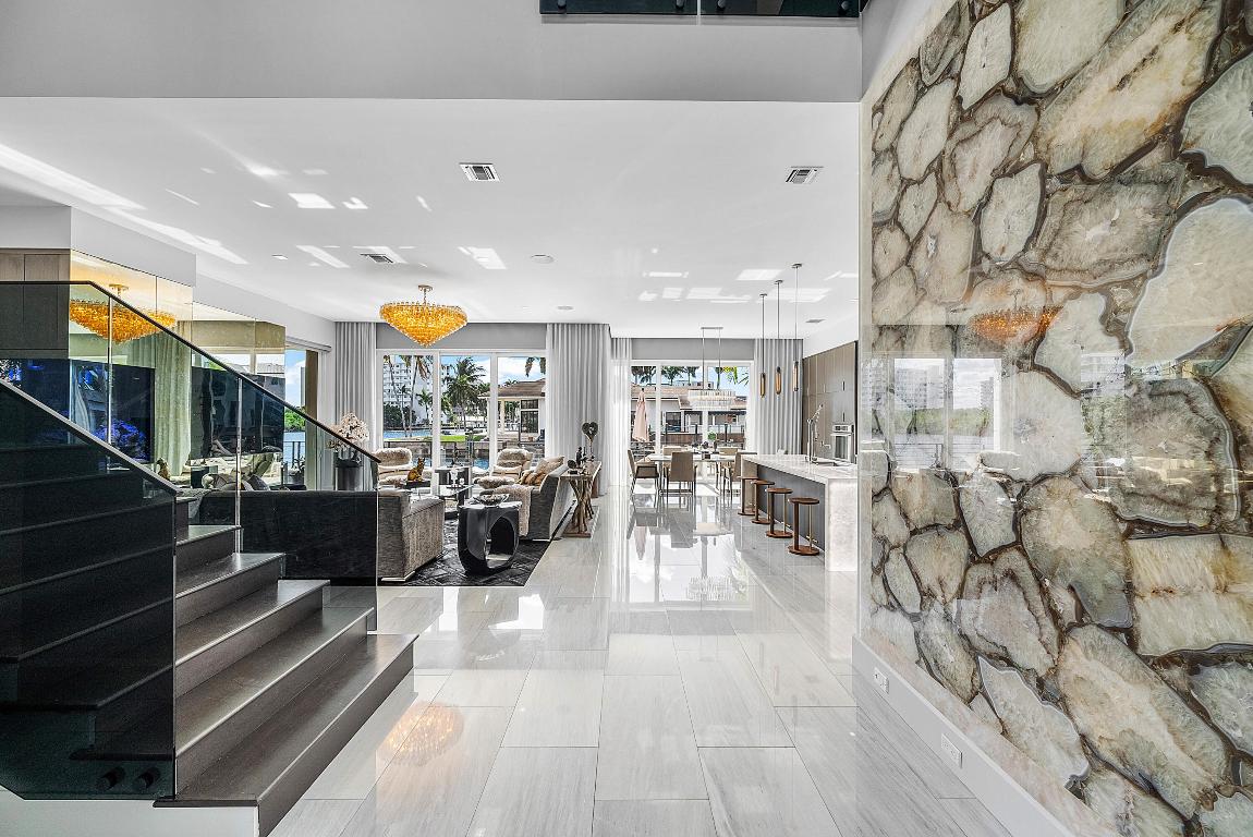 TROPIC ISLE 4TH SEC - Residential