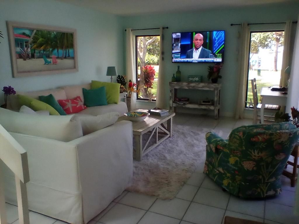 Photo of 825 Center Street #21b, Jupiter, FL 33458 (MLS # R10898270)