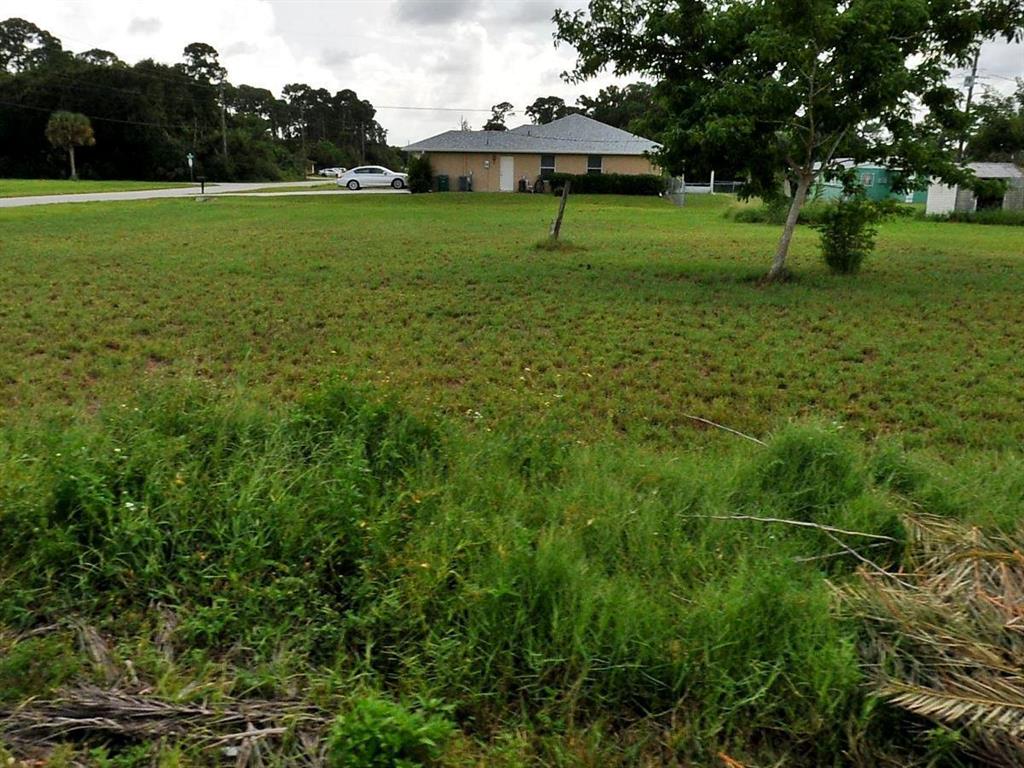 Cleared .37 of an acre lot located minutes from downtown Fort Pierce and Beaches.Sale includes lot 9,10 and 11 combined. This is a buildable lot. Municipal Water available.