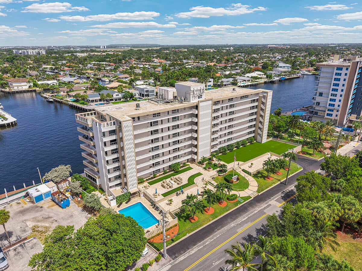 201 N Riverside Drive #802