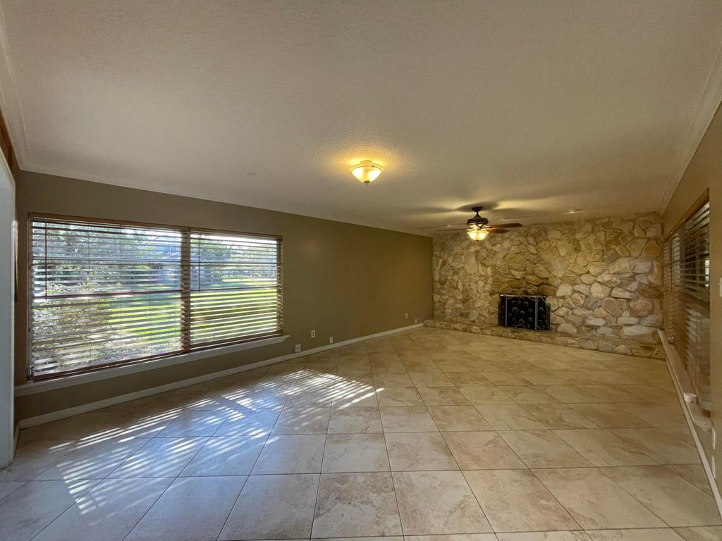 Photo of 5304 S Citrus Avenue, Fort Pierce, FL 34982 (MLS # R11050173)
