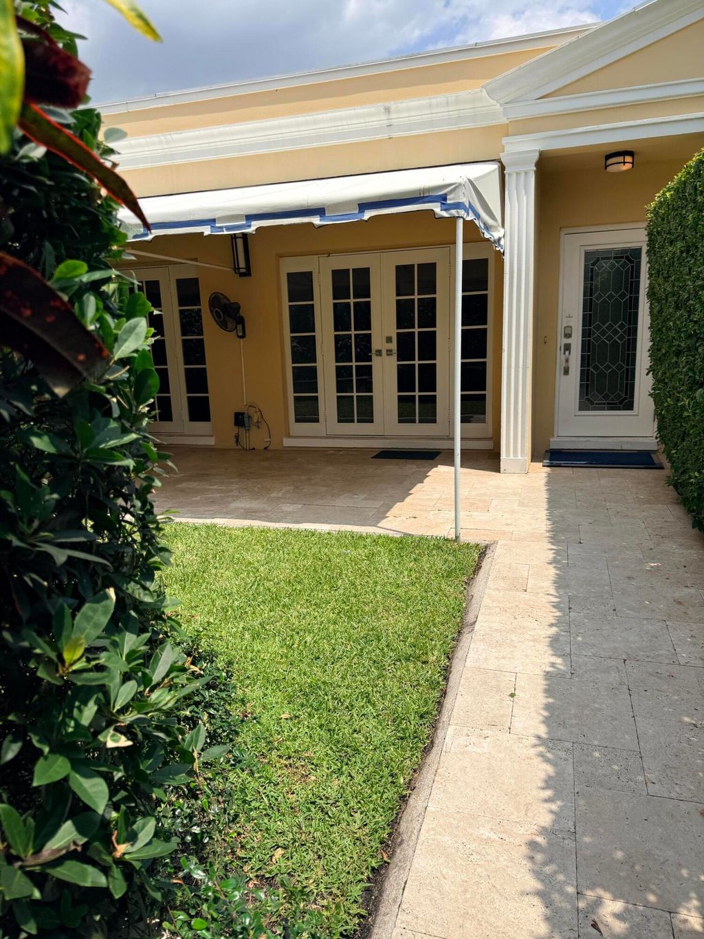Photo of 225 Everglade Avenue #Villa 6, Palm Beach, FL 33480 (MLS # B26023338)