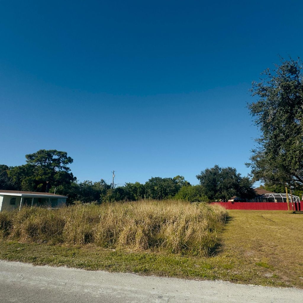 Photo of Tbd San Diego Avenue, Fort Pierce, FL 34946 (MLS # R11150058)