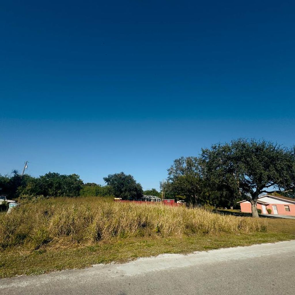 Photo of Tbd San Diego Avenue, Fort Pierce, FL 34946 (MLS # R11150058)