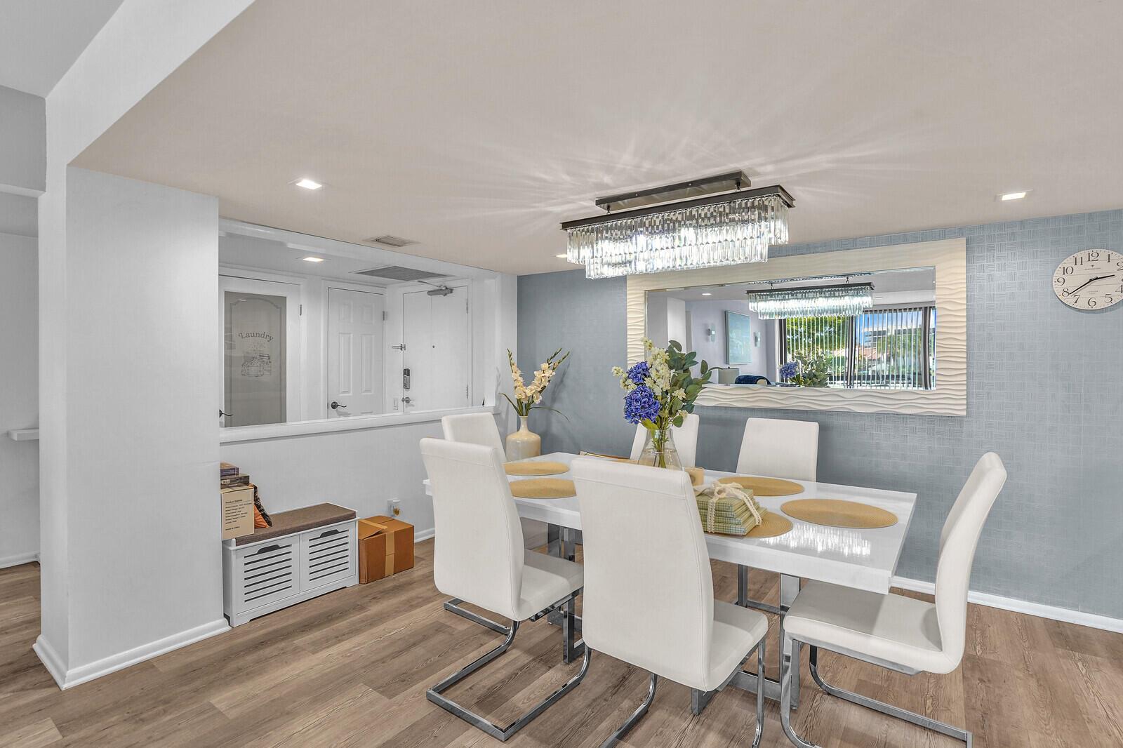 YACHT & RACQUET CLUB OF B - Residential
