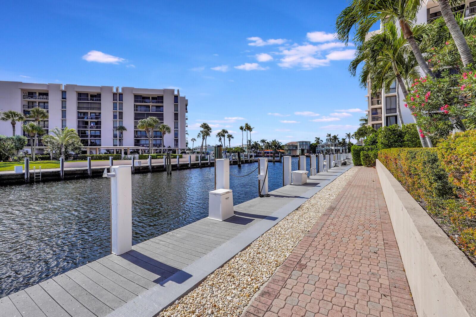 YACHT & RACQUET CLUB OF B - Residential