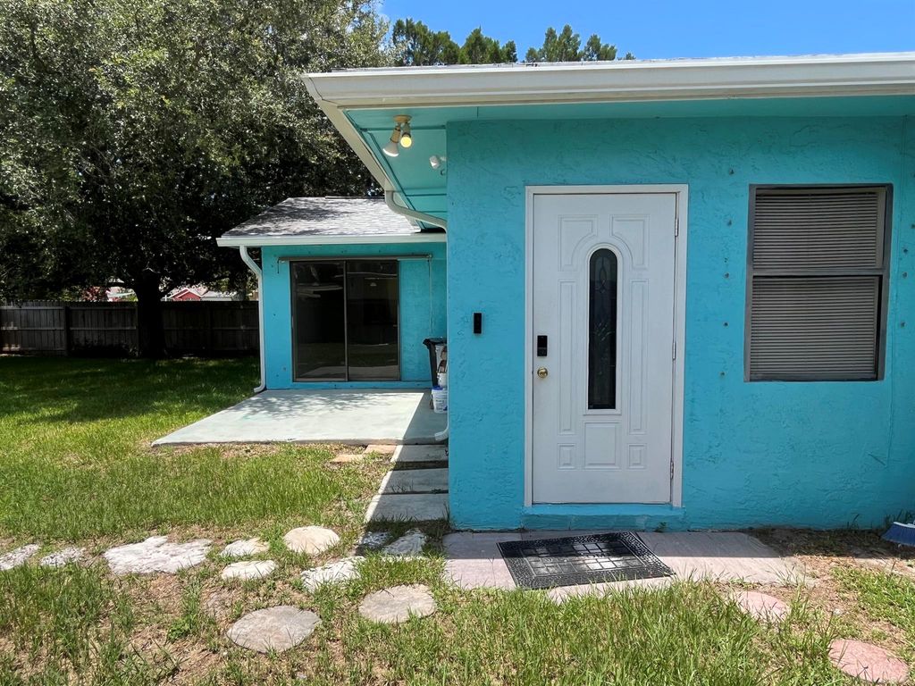 Photo of 574 SW Duval Avenue #B, Port Saint Lucie, FL 34983 (MLS # R11102507)