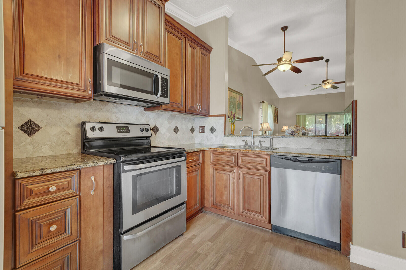 OAKWOOD II - Residential