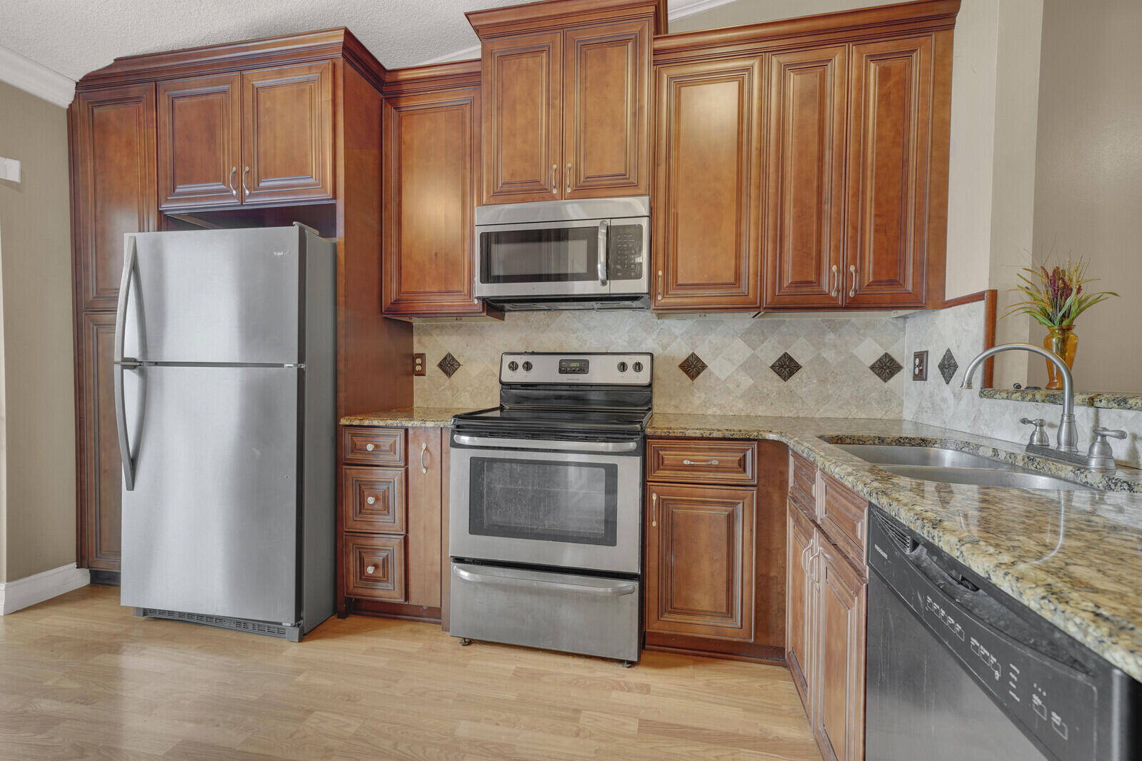 OAKWOOD II - Residential