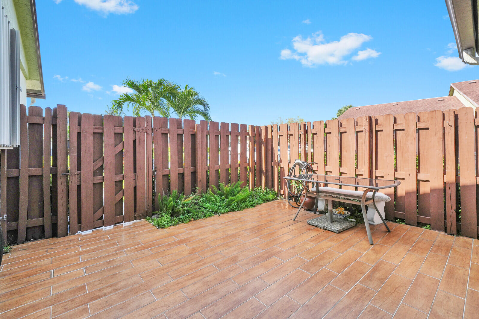 OAKWOOD II - Residential