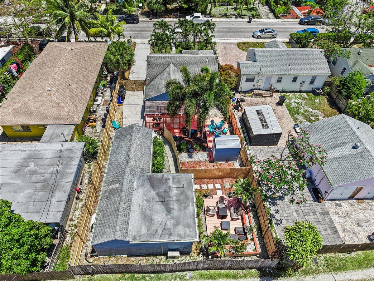 LAKE WORTH TOWN OF - Residential Income