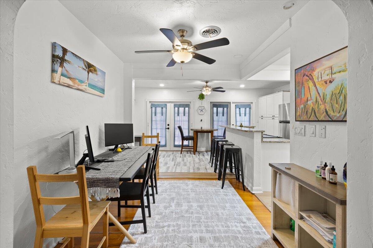 LAKE WORTH TOWN OF - Residential Income