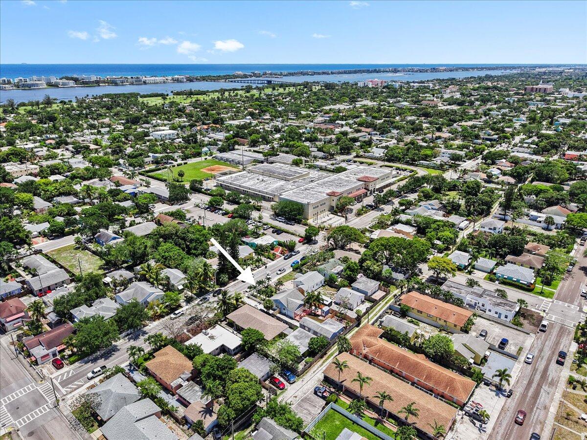 LAKE WORTH TOWN OF - Residential Income