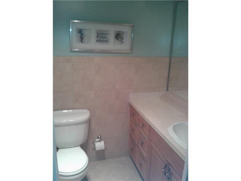 PALM-AIRE COUNTRY CLUB CO - Residential Lease