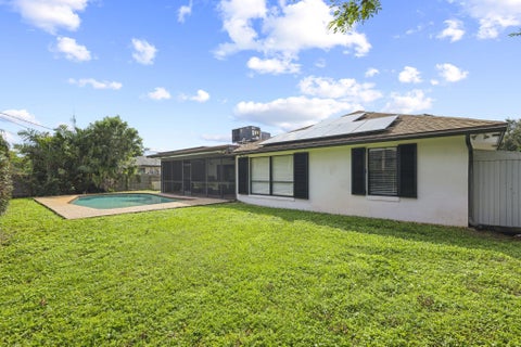 Tiny photo for 80 W RUBBER TREE Drive, Lake Worth, FL 33467 (MLS # B26087901)