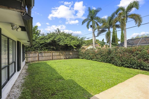 Tiny photo for 80 W RUBBER TREE Drive, Lake Worth, FL 33467 (MLS # B26087901)