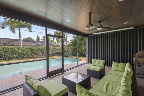 Tiny photo for 80 W RUBBER TREE Drive, Lake Worth, FL 33467 (MLS # B26087901)