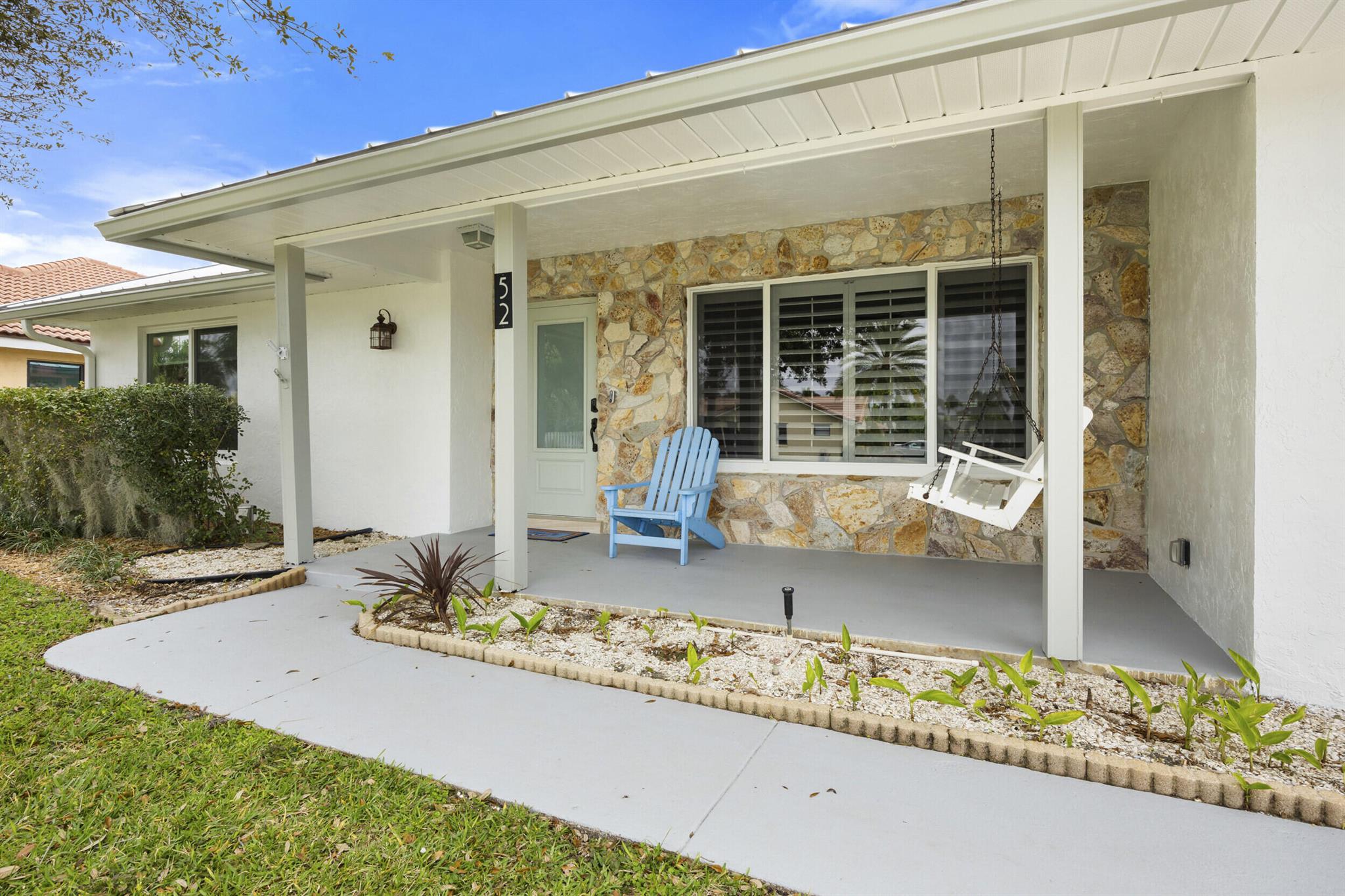 52 Pinehill Trail E