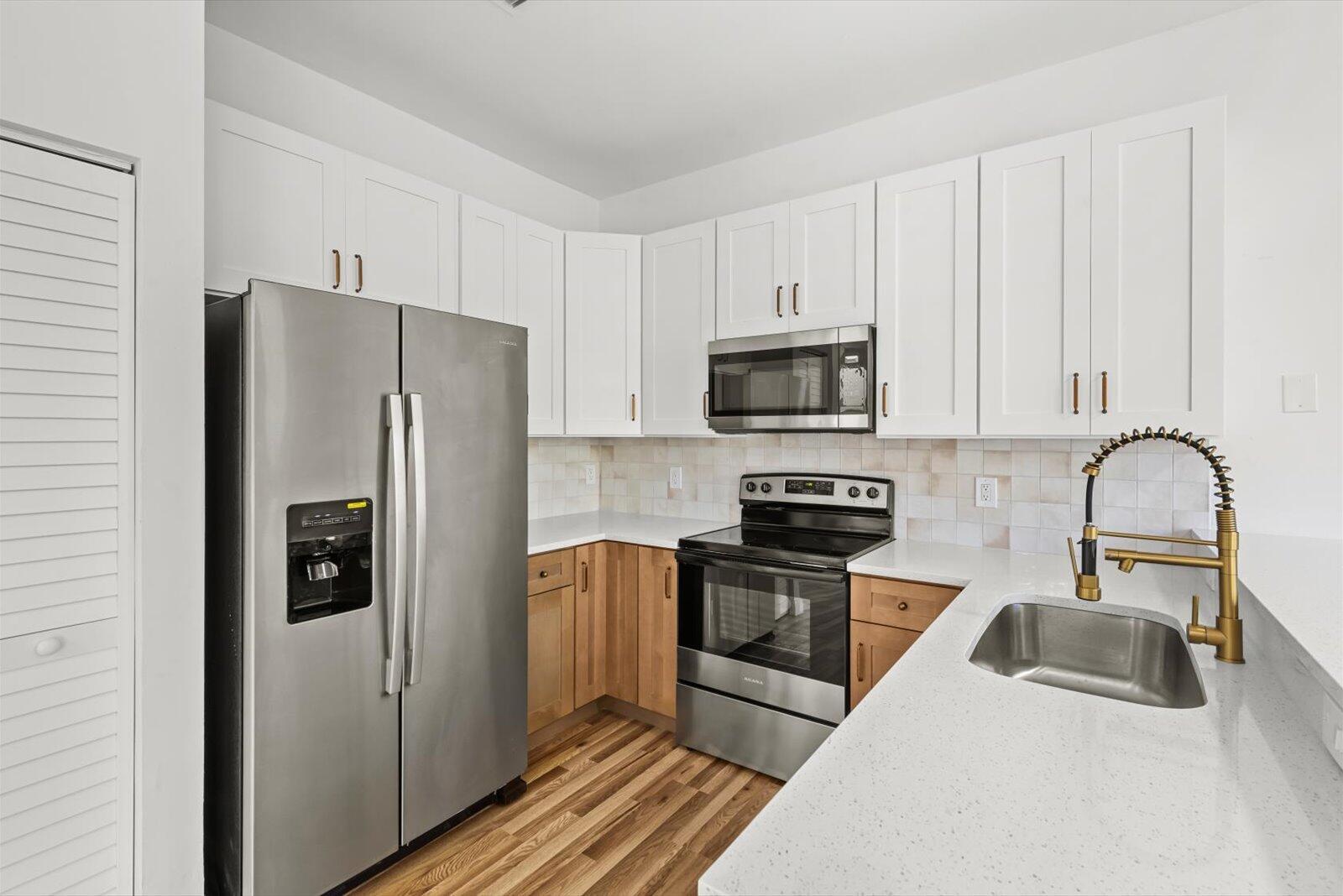 PRINCETON PLACE AT GABLES END - Residential