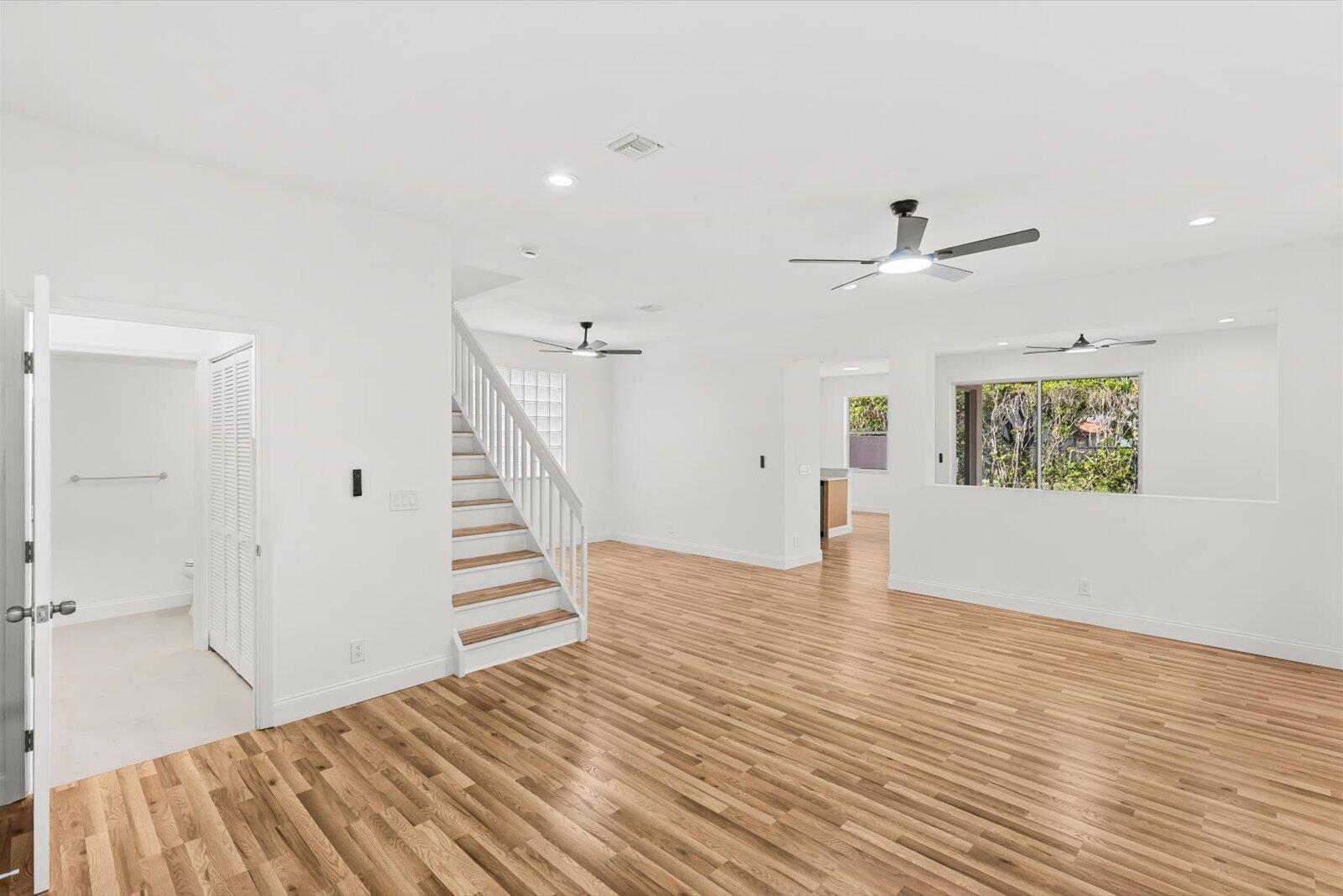 PRINCETON PLACE AT GABLES END - Residential