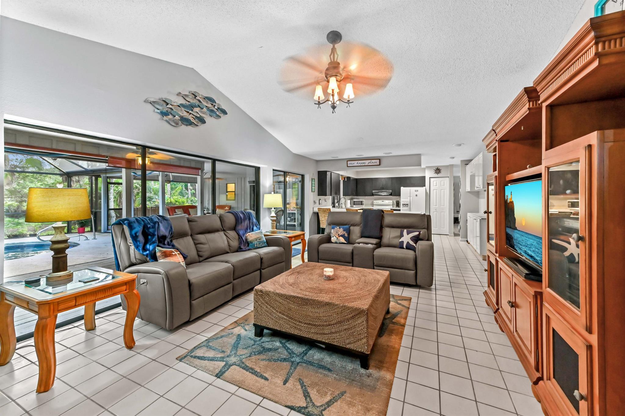 LOXAHATCHEE GROVES - Residential