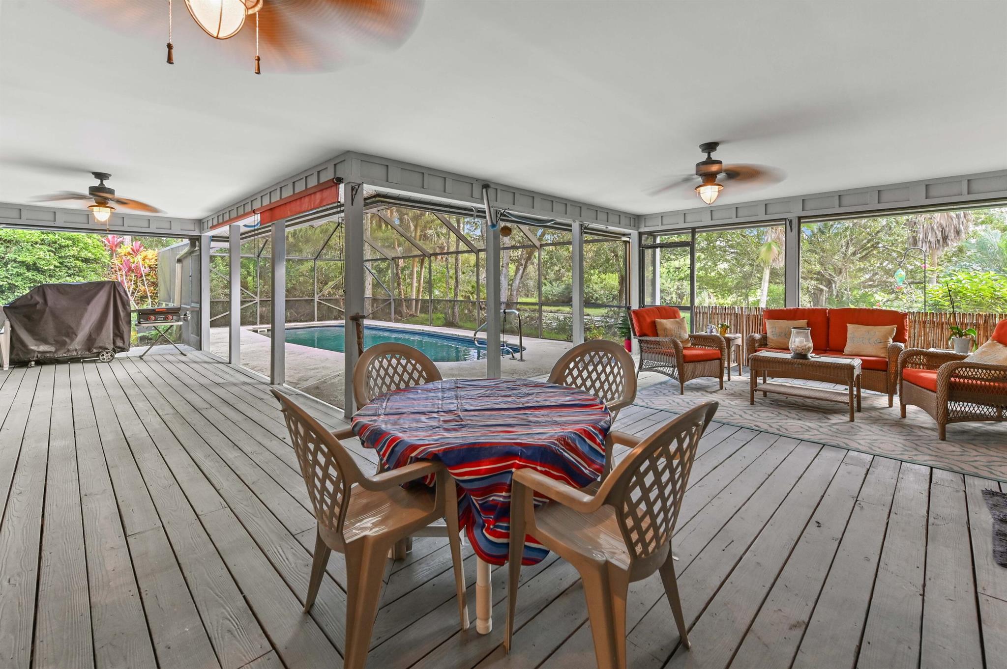 LOXAHATCHEE GROVES - Residential