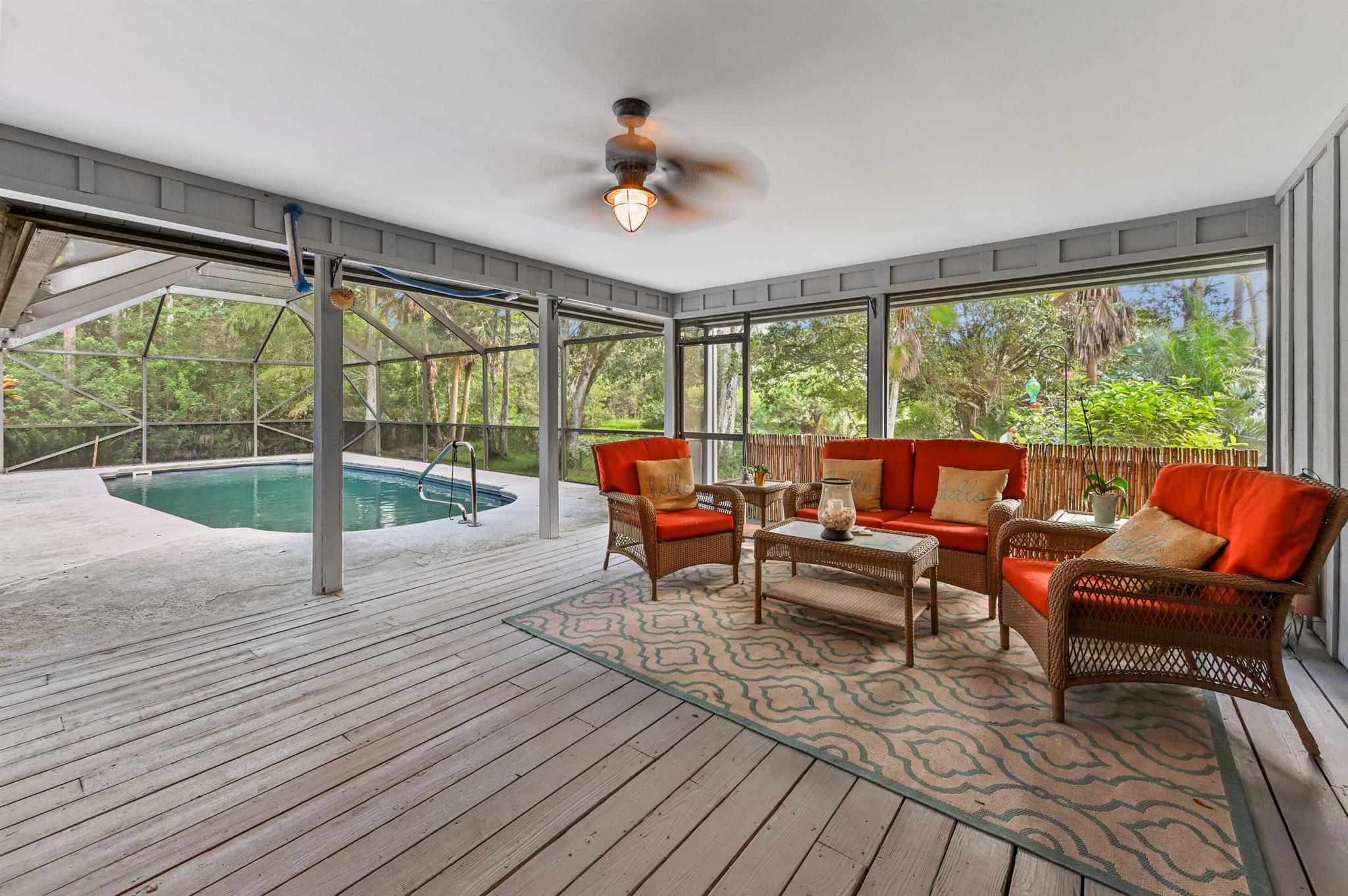 LOXAHATCHEE GROVES - Residential