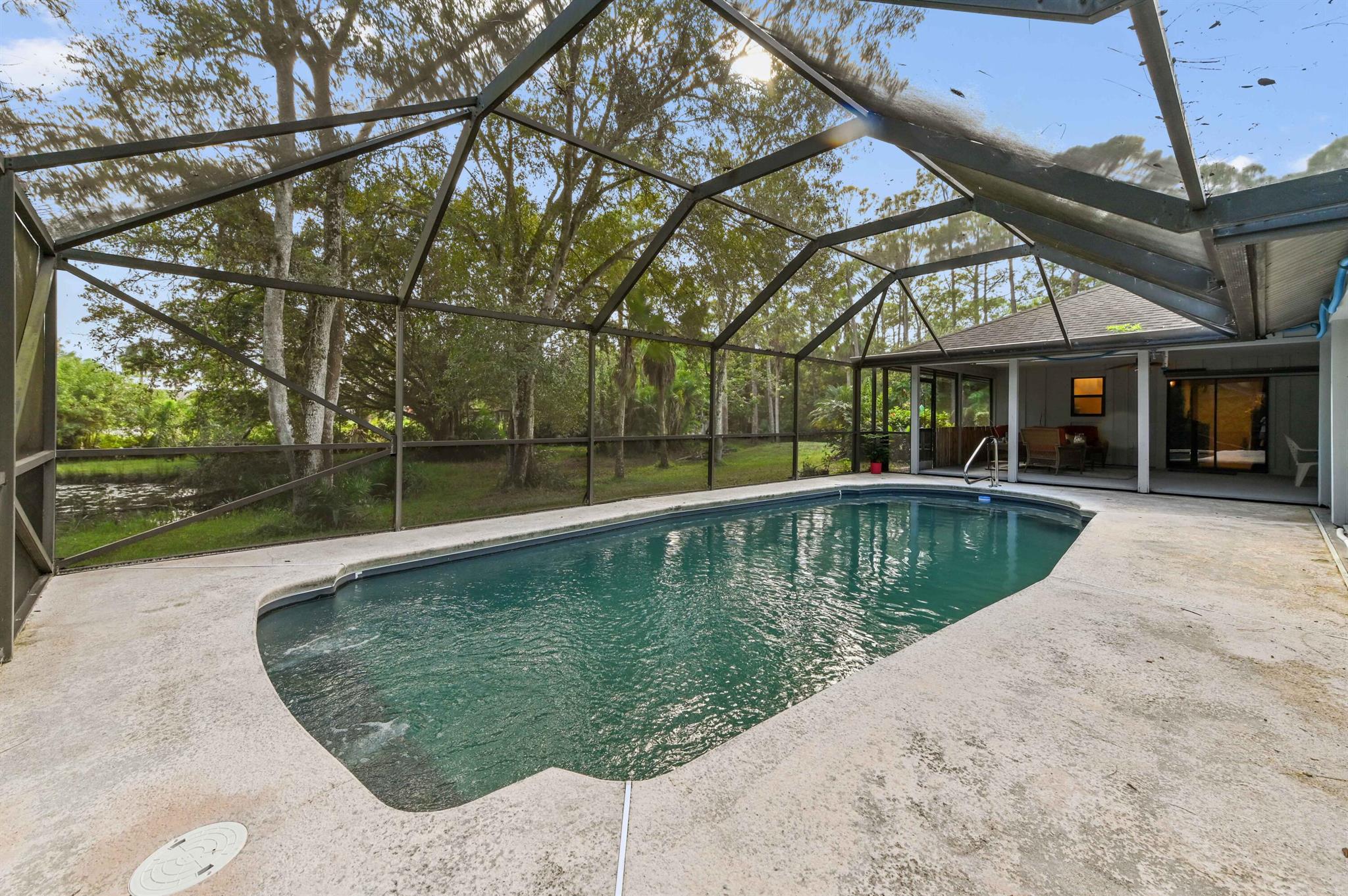 LOXAHATCHEE GROVES - Residential
