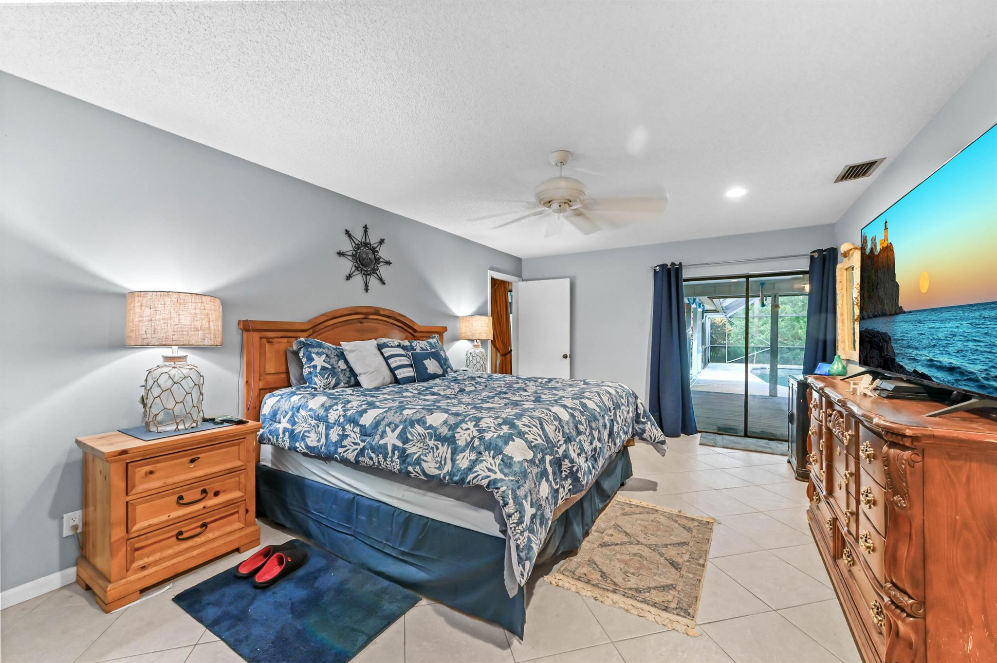 LOXAHATCHEE GROVES - Residential
