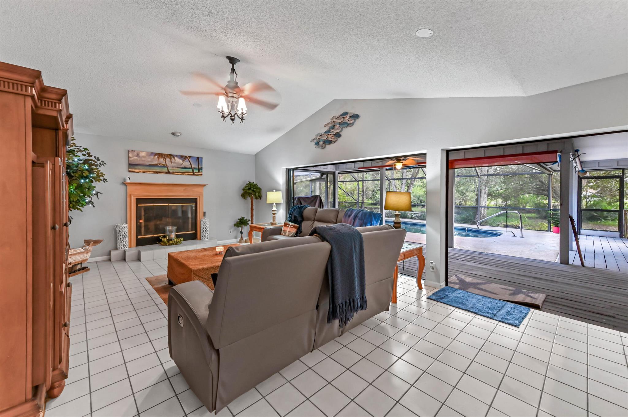 LOXAHATCHEE GROVES - Residential