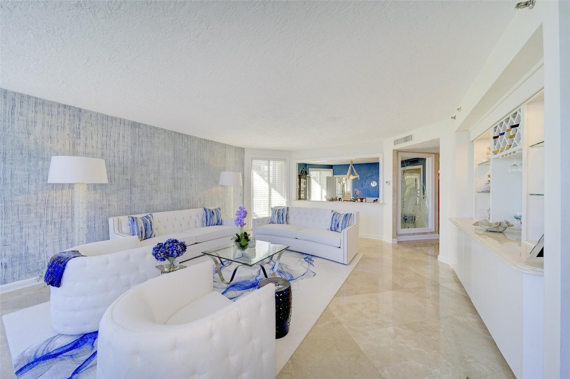 KINGSLEY ARMS - Residential