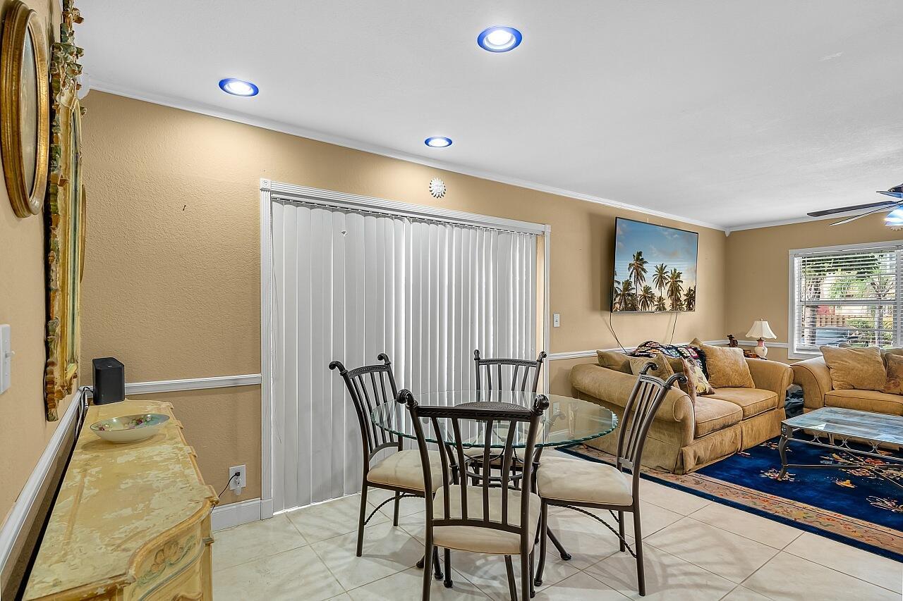 WELLEBY TOWNHOME 1 CONDO - Residential