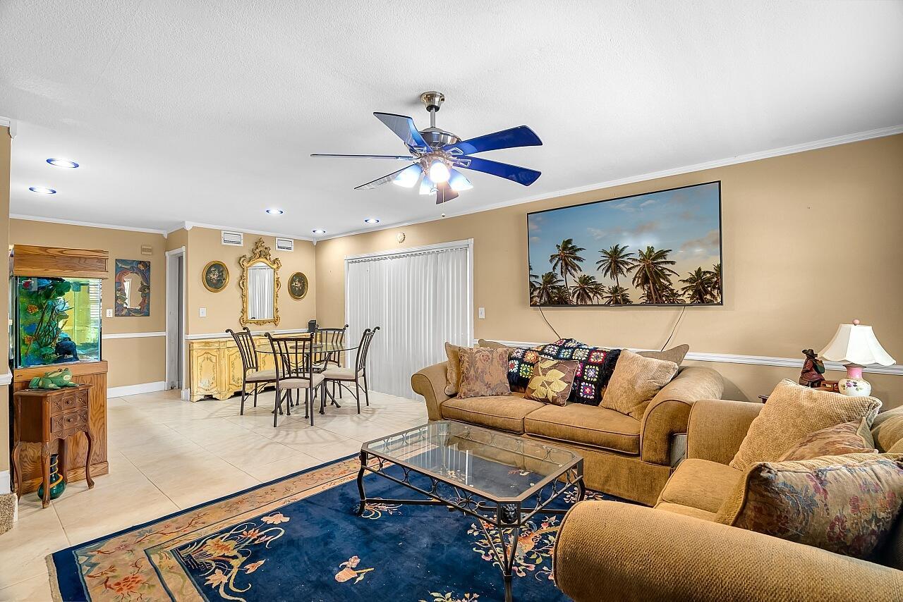 WELLEBY TOWNHOME 1 CONDO - Residential