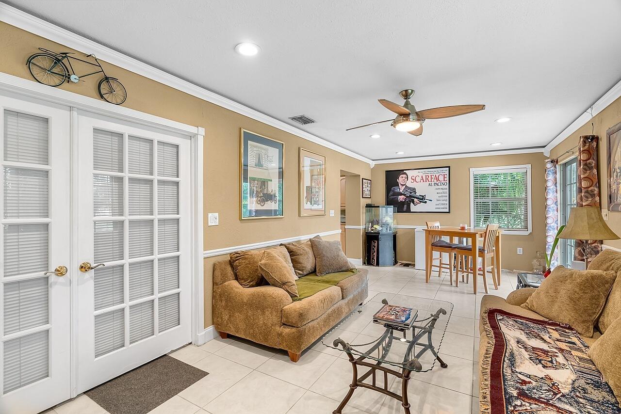 WELLEBY TOWNHOME 1 CONDO - Residential